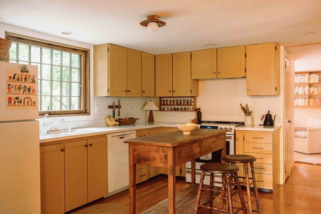 636 Bernardston Rd, Greenfield, MA, 636 Bernardston Rd, Greenfield, MA Photo #18