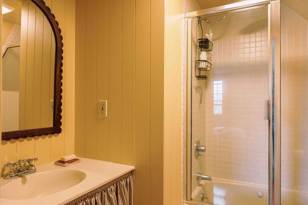 636 Bernardston Rd, Greenfield, MA, 636 Bernardston Rd, Greenfield, MA Photo #29