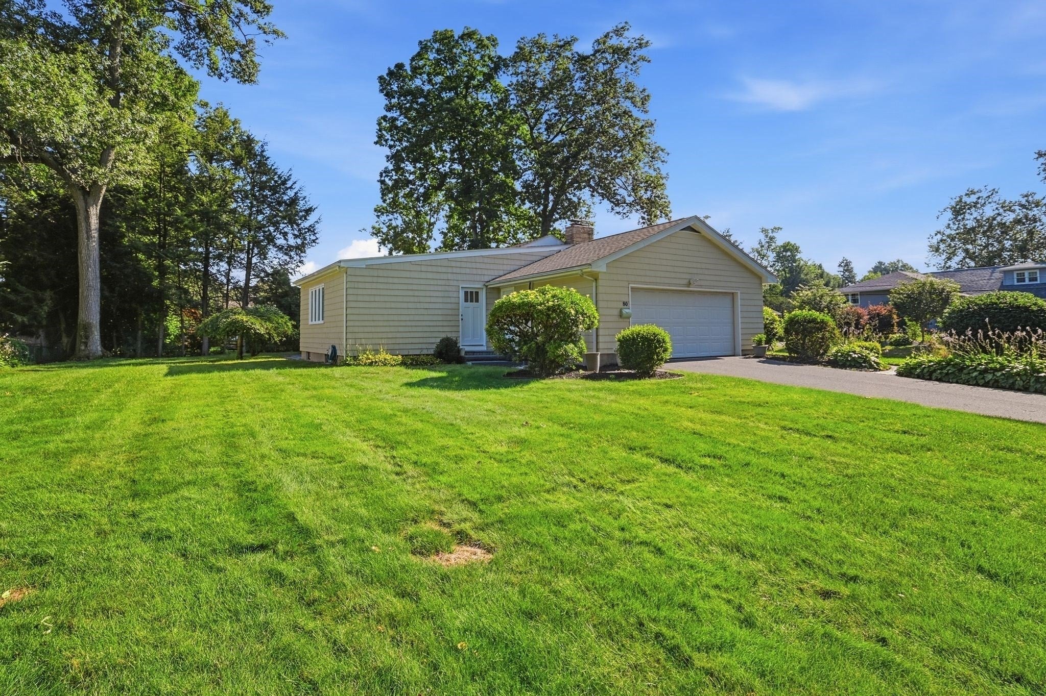 80 Lynnwood Drive