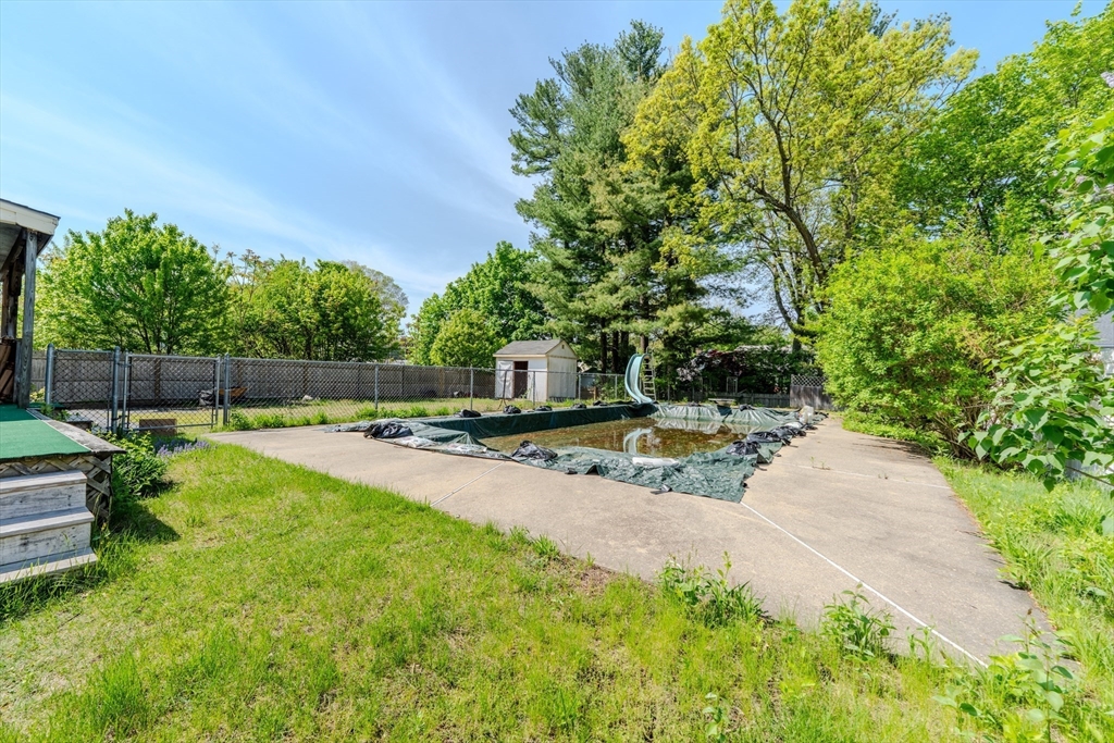 12 Jensen Ave