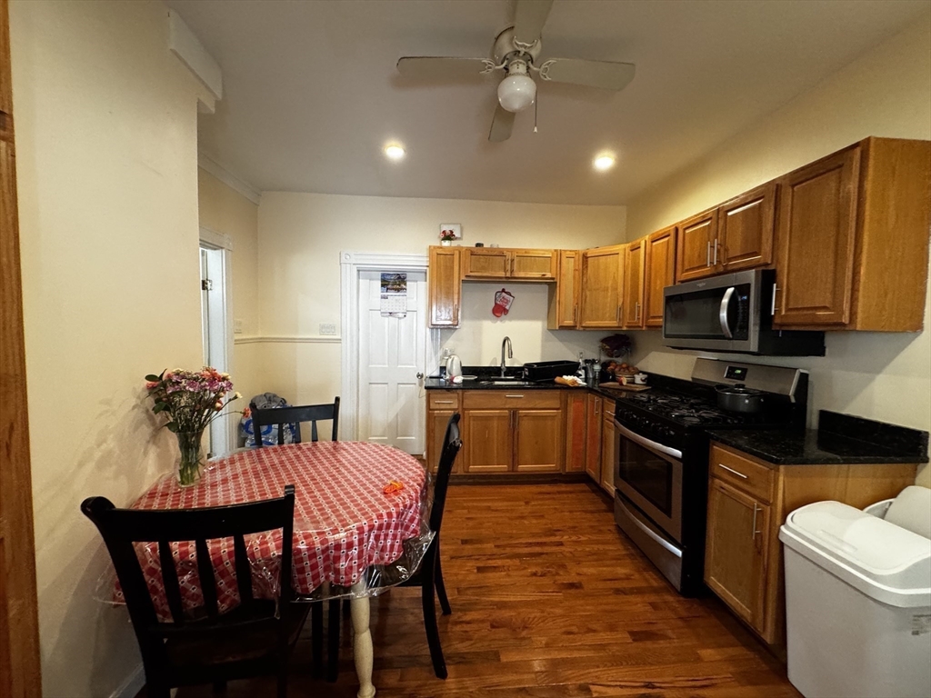 16 Reynolds Avenue 2