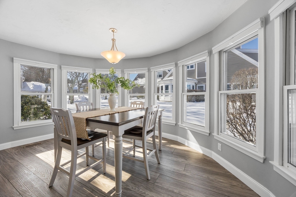 13 Bay Pointe Dr Ext