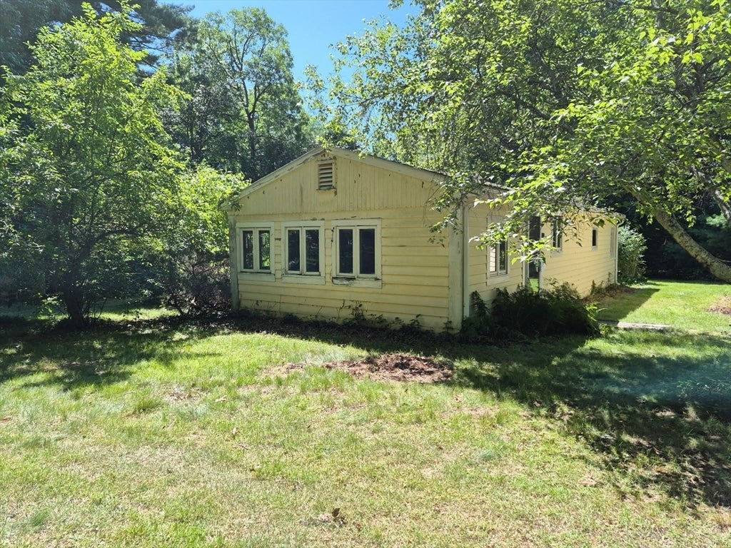 50 Bridge St
