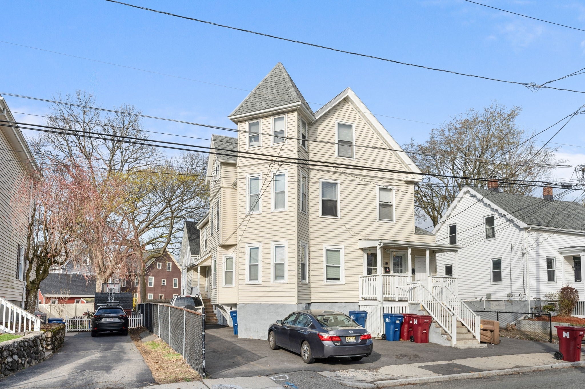 40 Hurd St