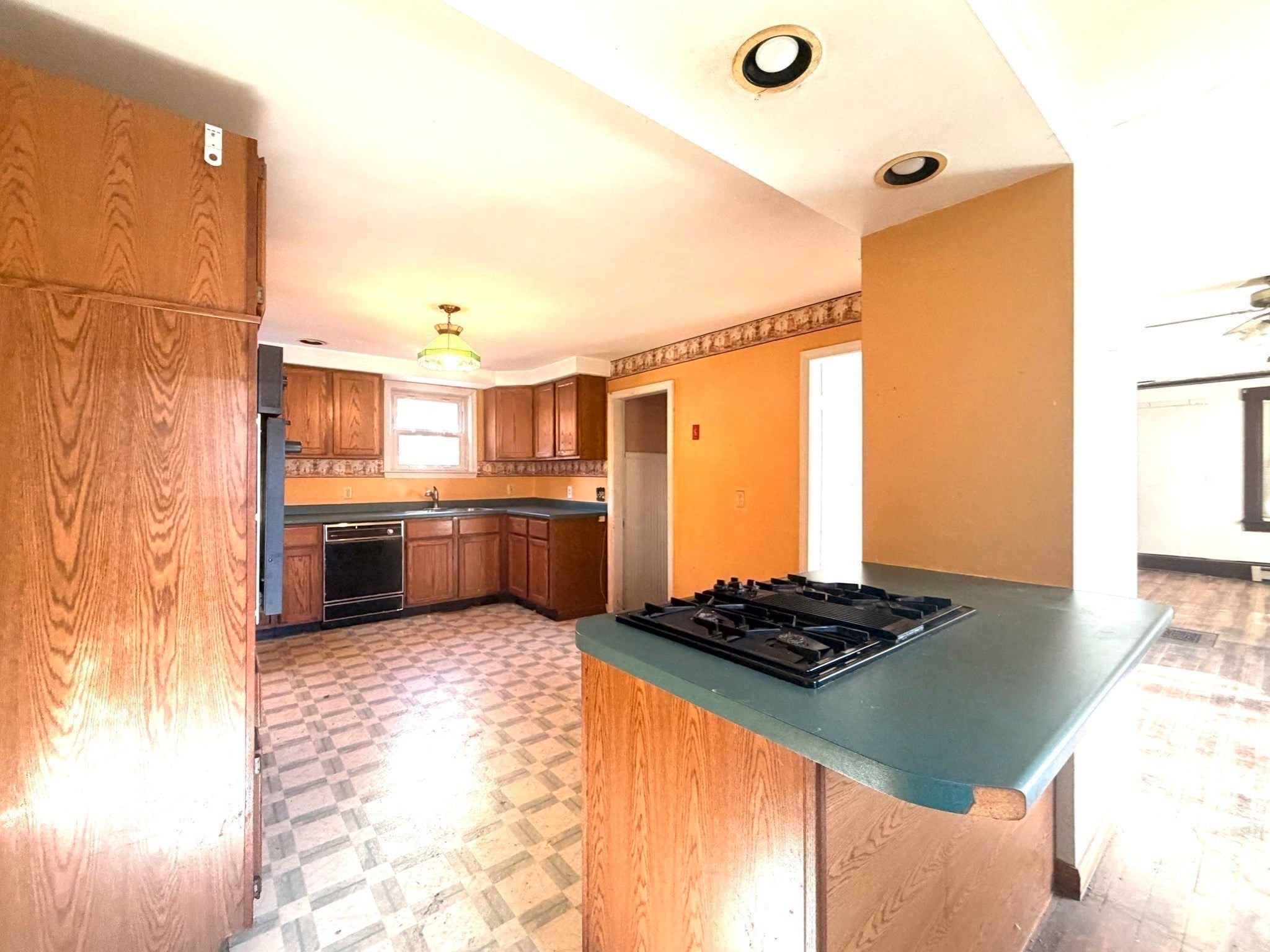20 Adams St, Orange, MA, 20 Adams St, Orange, MA Photo #11