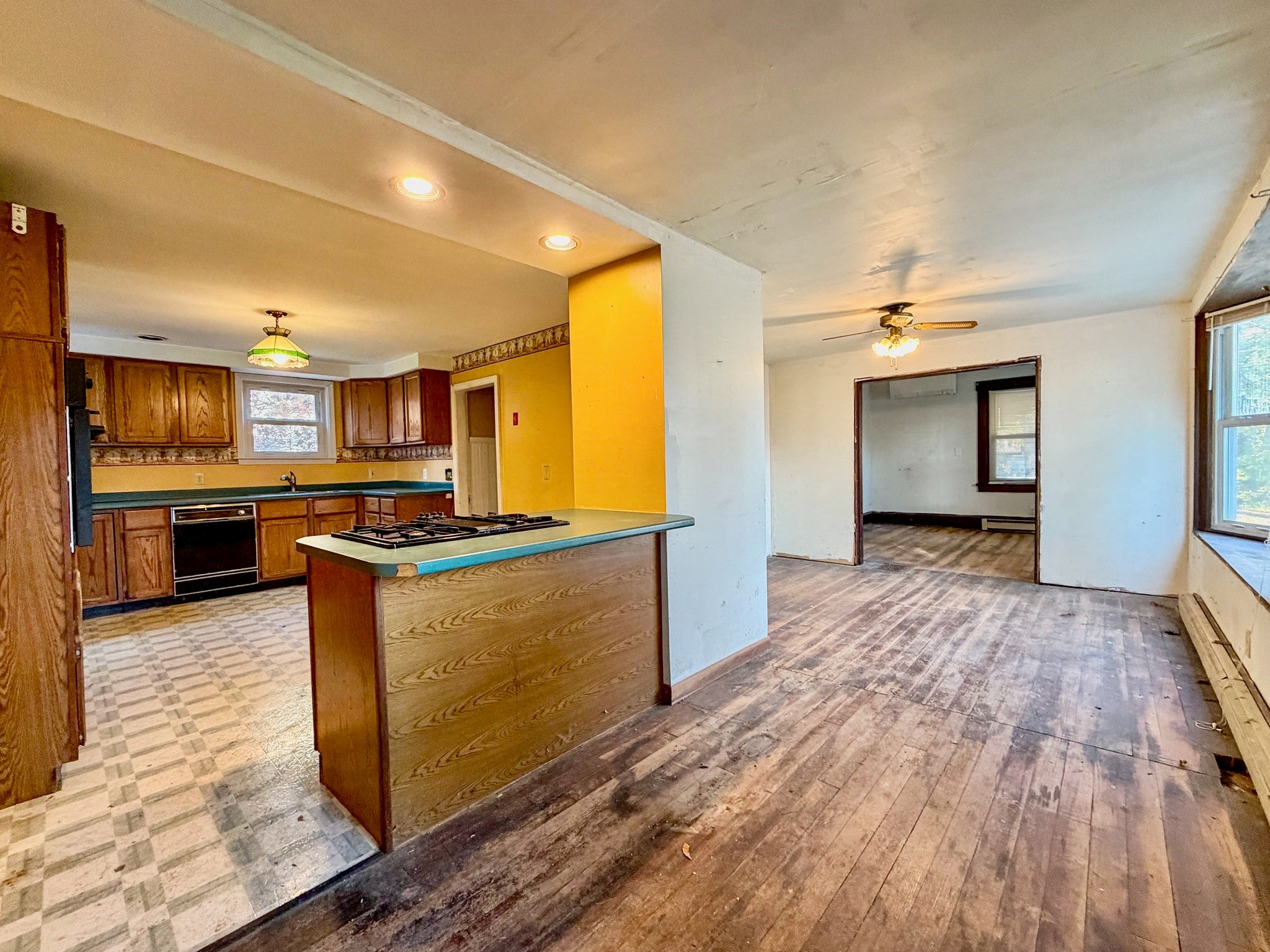 20 Adams St, Orange, MA, 20 Adams St, Orange, MA Photo #10