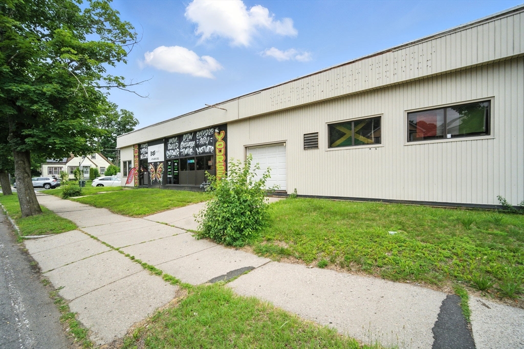 Springfield, Massachusetts 01104, United States, ,2 BathroomsBathrooms,Commercial,Active,163857