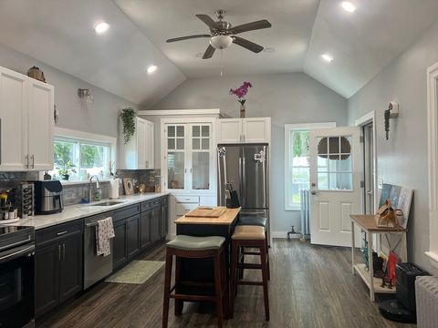 31 Spring Pl Winchendon MA 01475