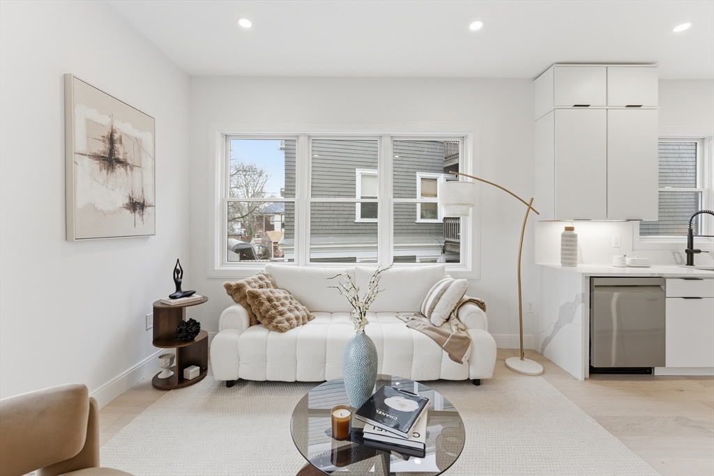 140 Shirley Street 330