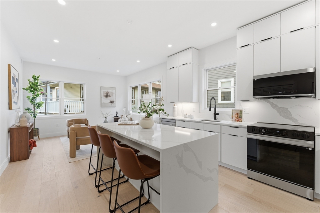 140 Shirley Street 330