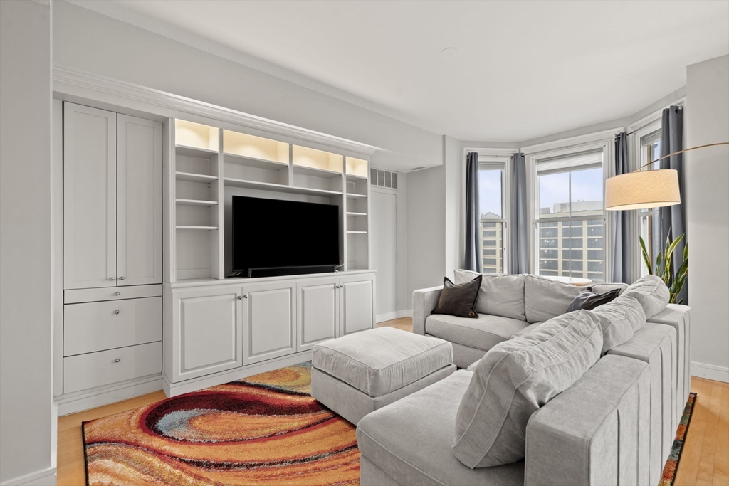 40 Isabella Street 4W