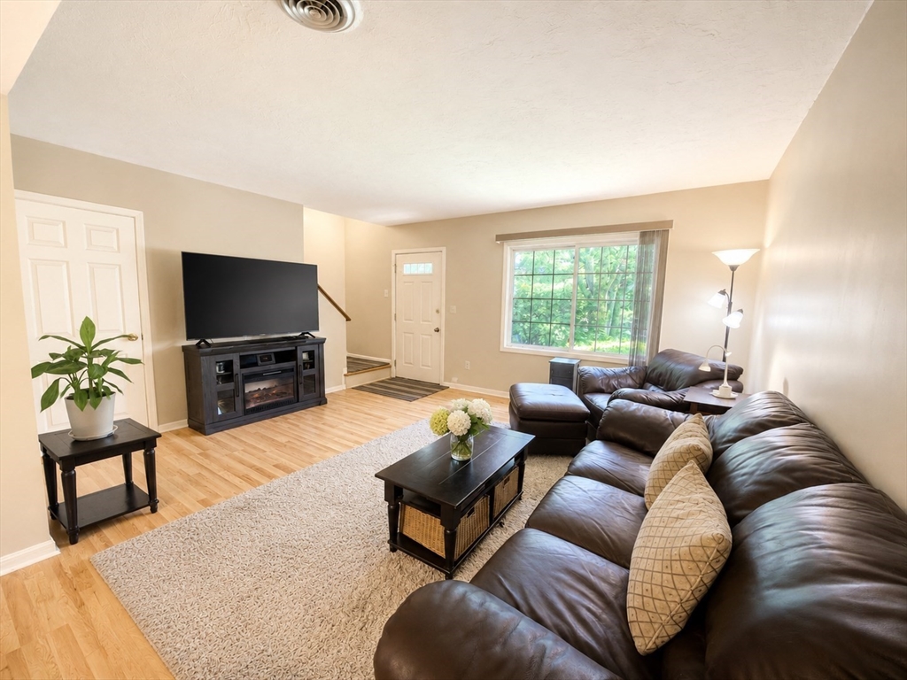 489 Turnpike Street 5-6