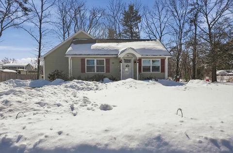 24 Holly Street Billerica MA 01821