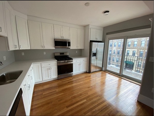 190 Kelton St 3