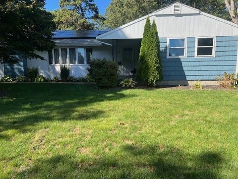 255 Long Pond Dr Yarmouth MA 02664