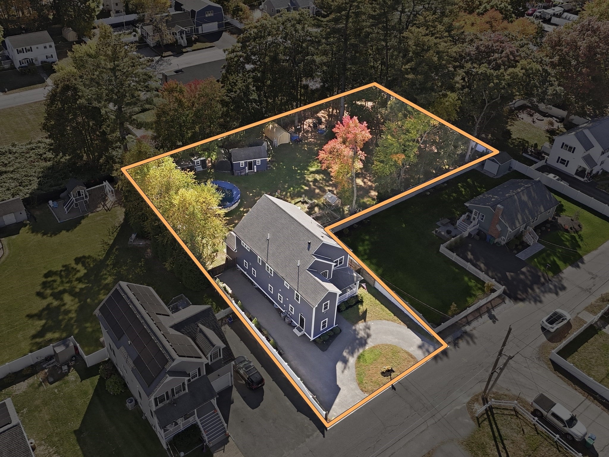 16 Sheridan St