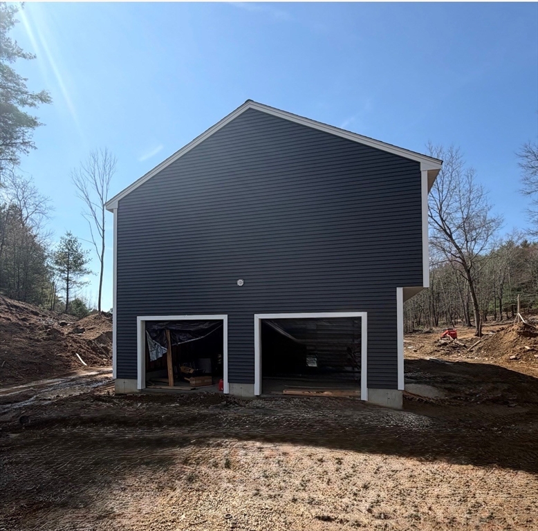 950 Old W Brookfield Rd