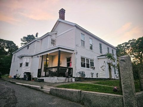 50 Forest St Lawrence MA 01841