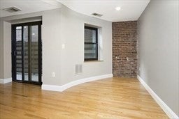 95 Gainsborough St 7