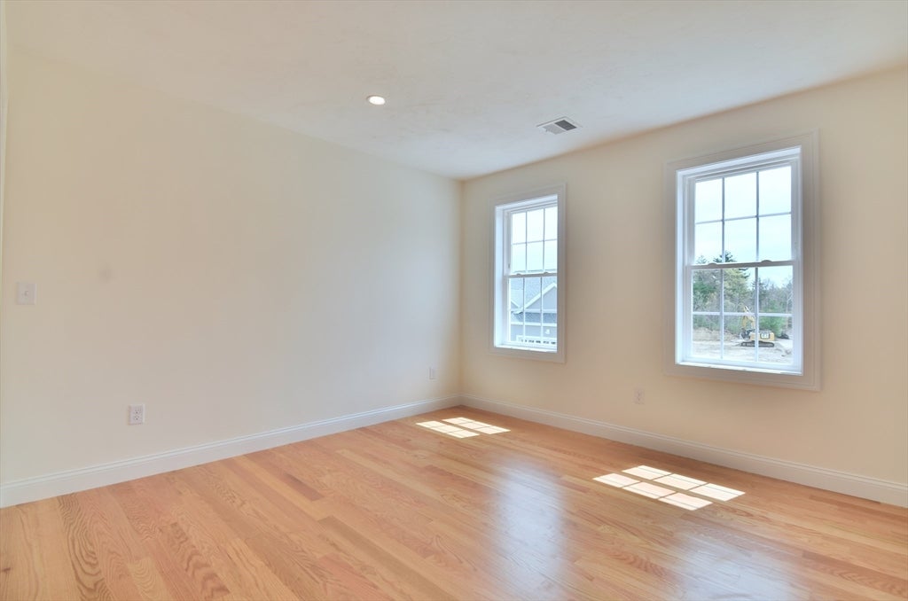 20B Crownshield ST #20B, Uxbridge, MA Photo #21