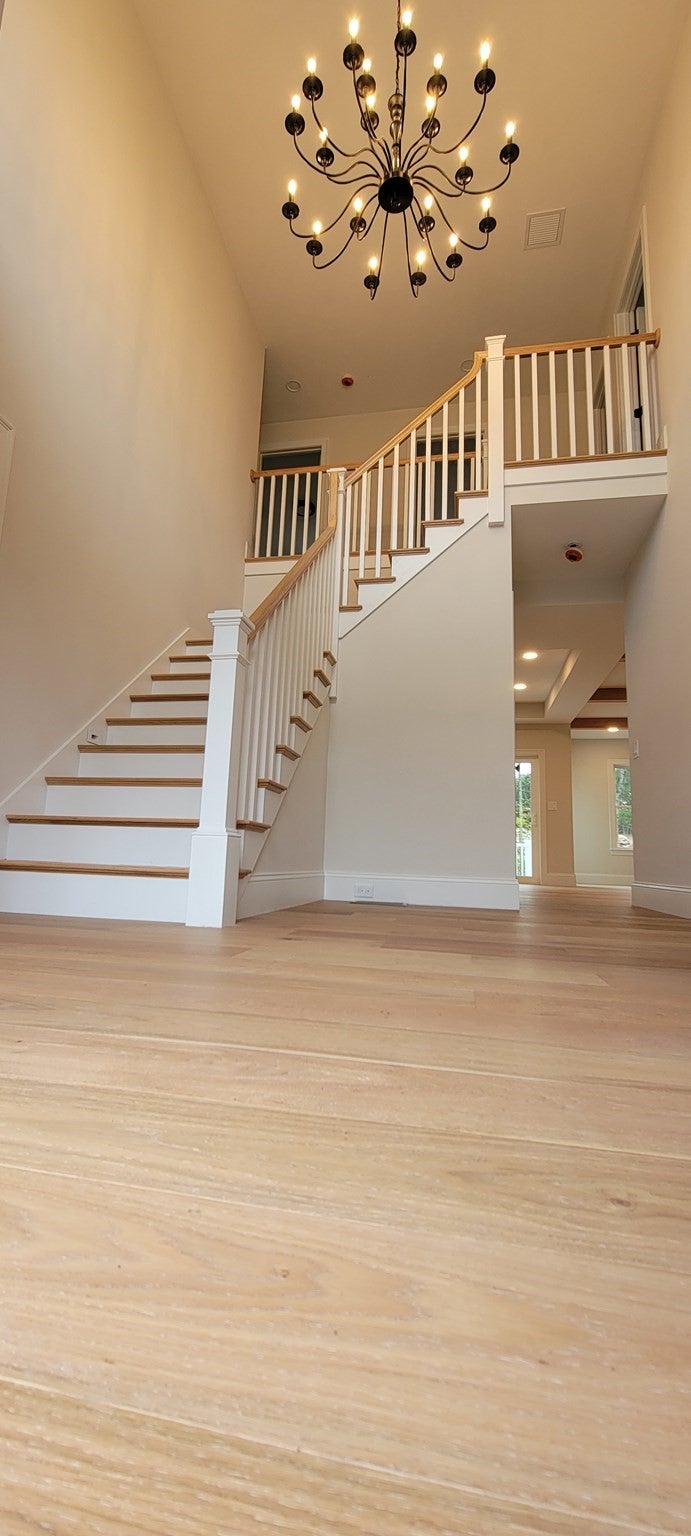 1 Kinsman Way, Foxboro, MA Photo #8