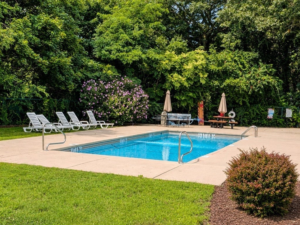 17 Chapel Hill Drive #9, Plymouth, MA Photo #11