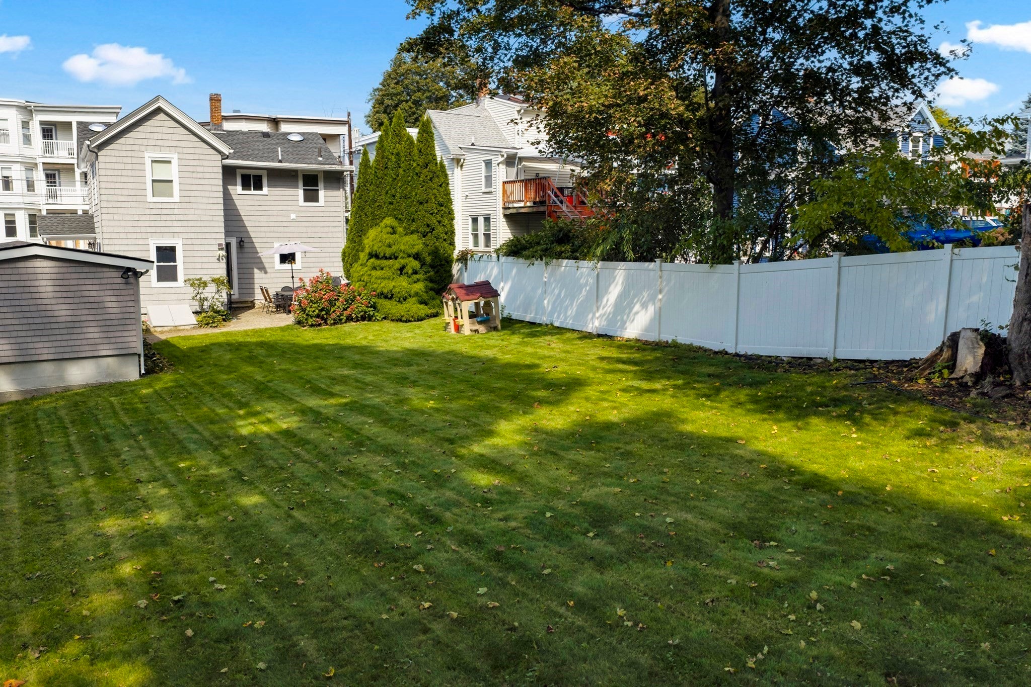 18 Sturgis St, Woburn, MA Photo #29