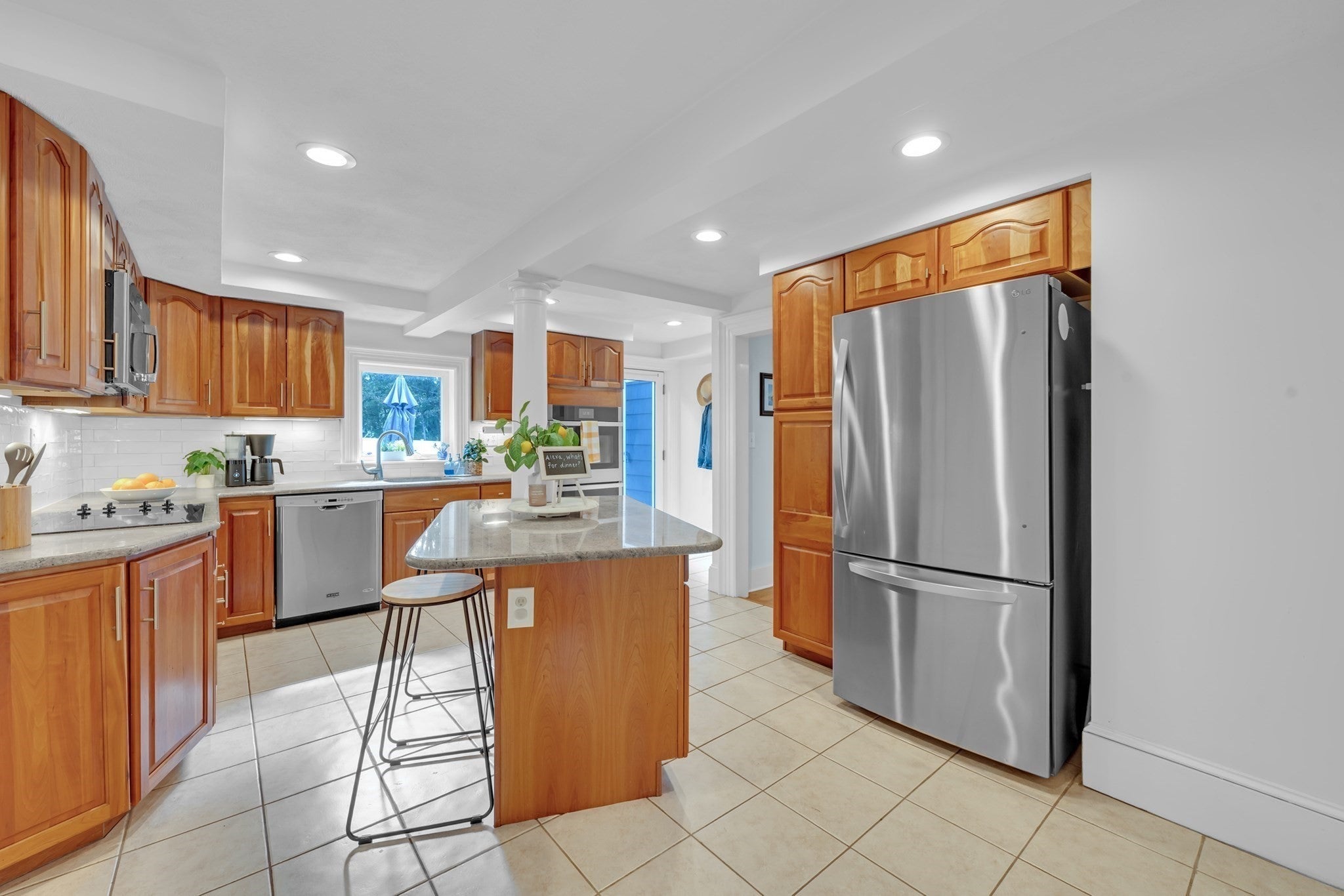 18 Sturgis St, Woburn, MA Photo #13