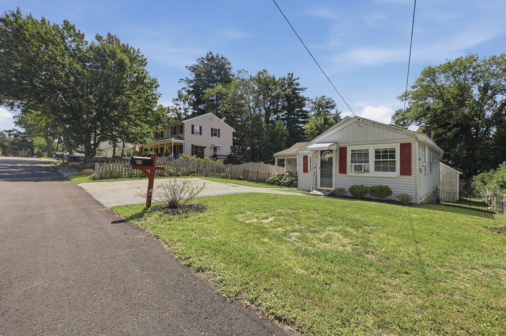 68 Hilltop Road, Dracut, MA, 68 Hilltop Road, Dracut, MA Photo #3