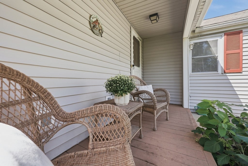 68 Hilltop Road, Dracut, MA, 68 Hilltop Road, Dracut, MA Photo #4