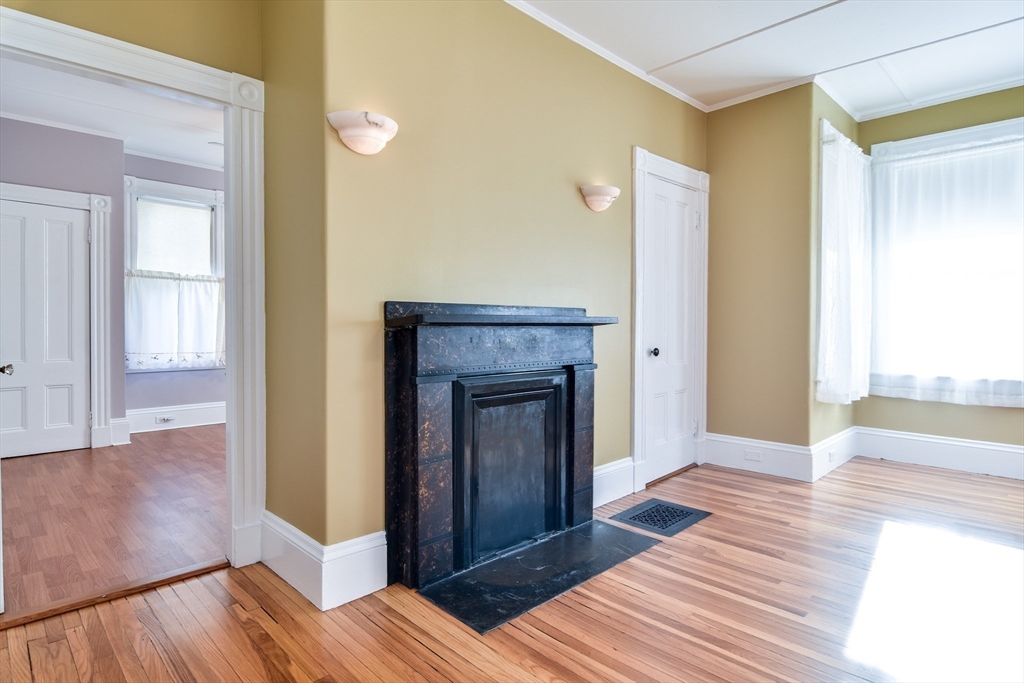 Natick, Massachusetts 01760, United States, 4 Bedrooms Bedrooms, ,2 BathroomsBathrooms,Residential,Active,101844