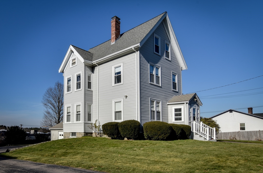 Natick, Massachusetts 01760, United States, 4 Bedrooms Bedrooms, ,2 BathroomsBathrooms,Residential,Active,101844