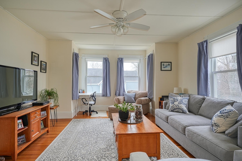 Natick, Massachusetts 01760, United States, 4 Bedrooms Bedrooms, ,2 BathroomsBathrooms,Residential,Active,101844