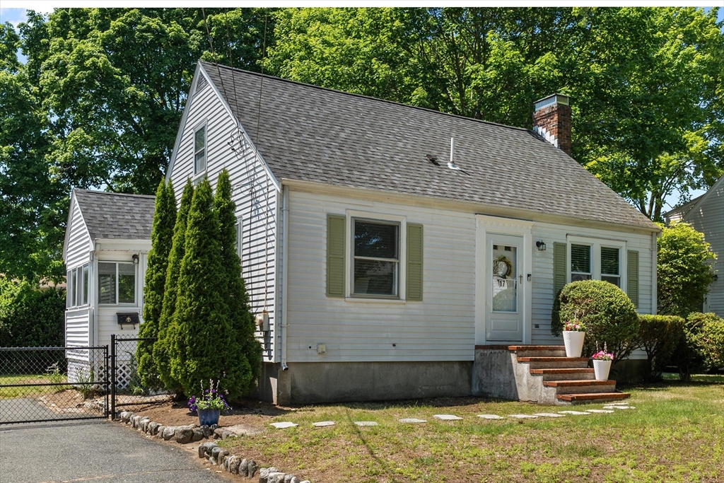 17 Bare Hill Rd