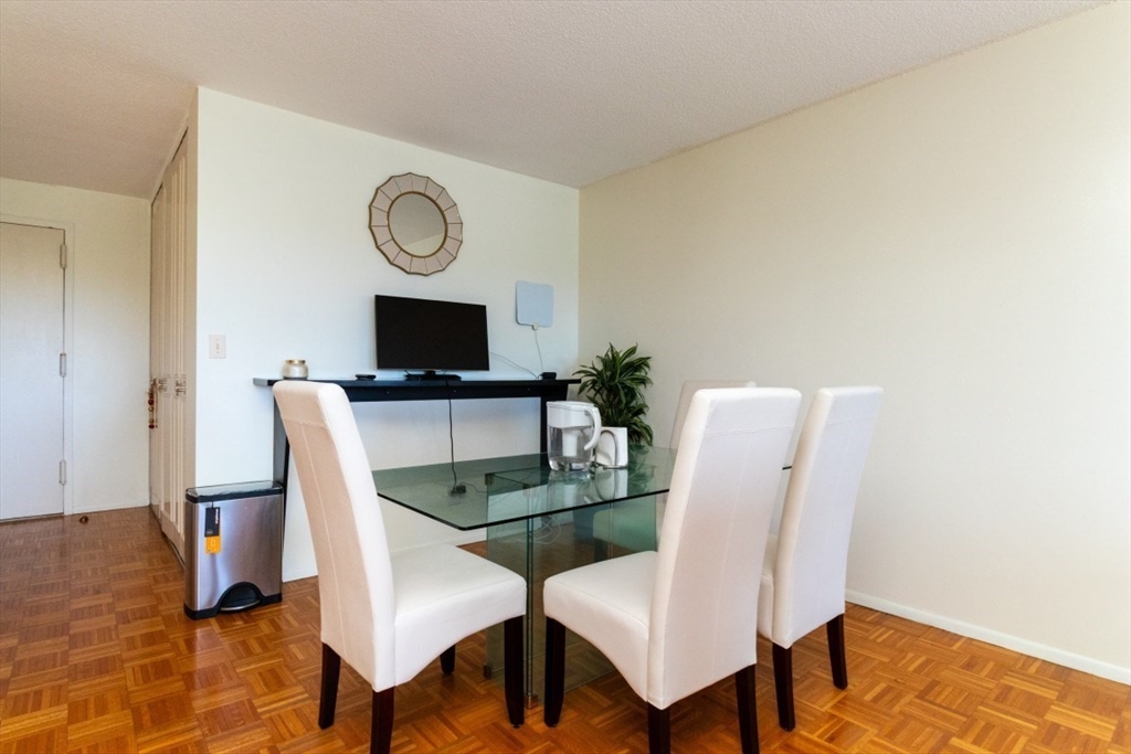 111 Perkins Street 045