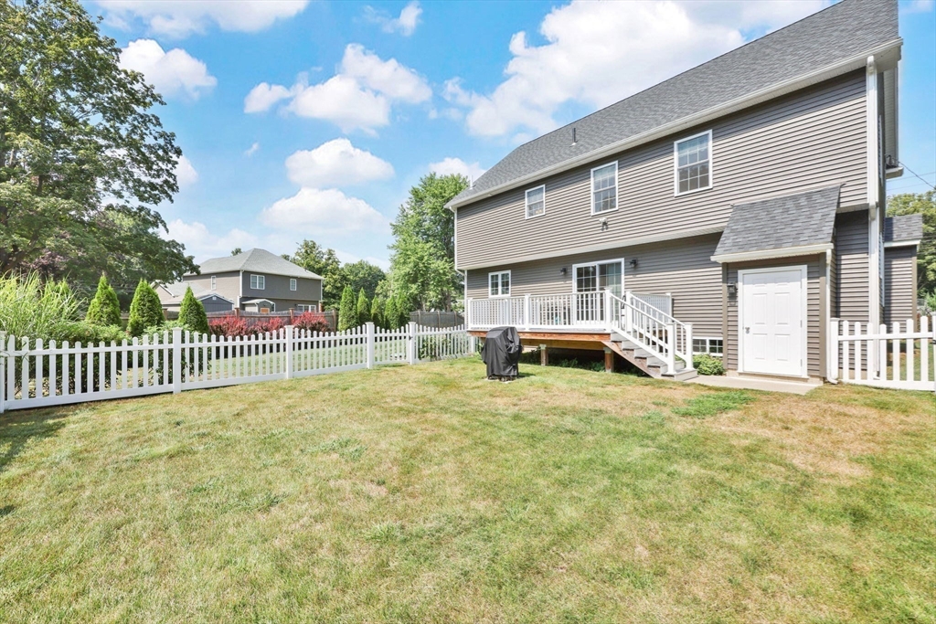 21 Monson Rd