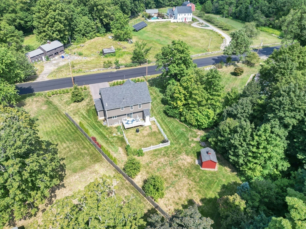 21 Monson Rd