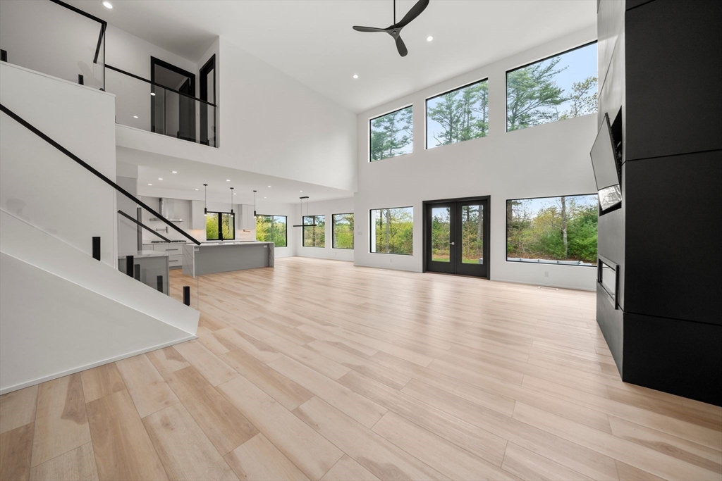 3 Kestrel Way