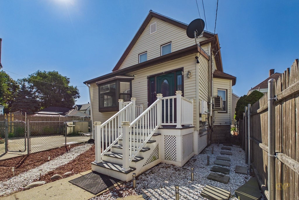 206 Austin St, New Bedford, MA, 206 Austin St, New Bedford, MA Photo #2