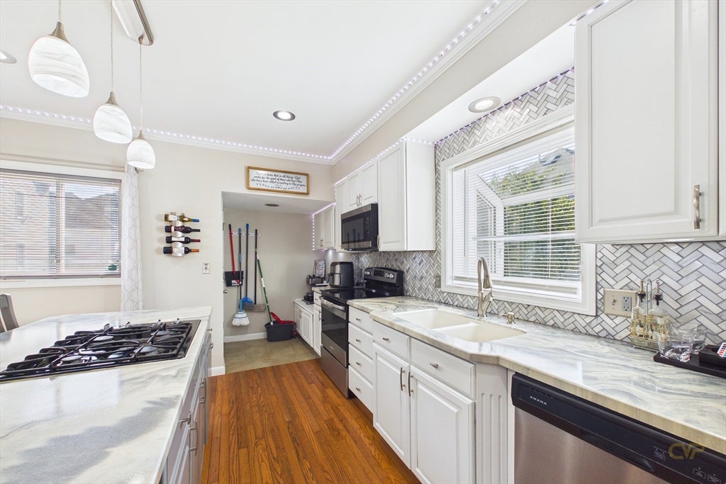 206 Austin St, New Bedford, MA, 206 Austin St, New Bedford, MA Photo #16