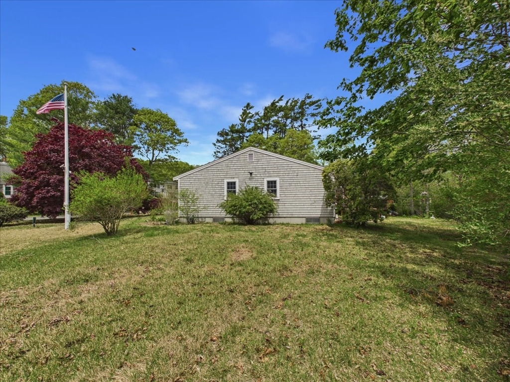 40 Bennets Neck Dr