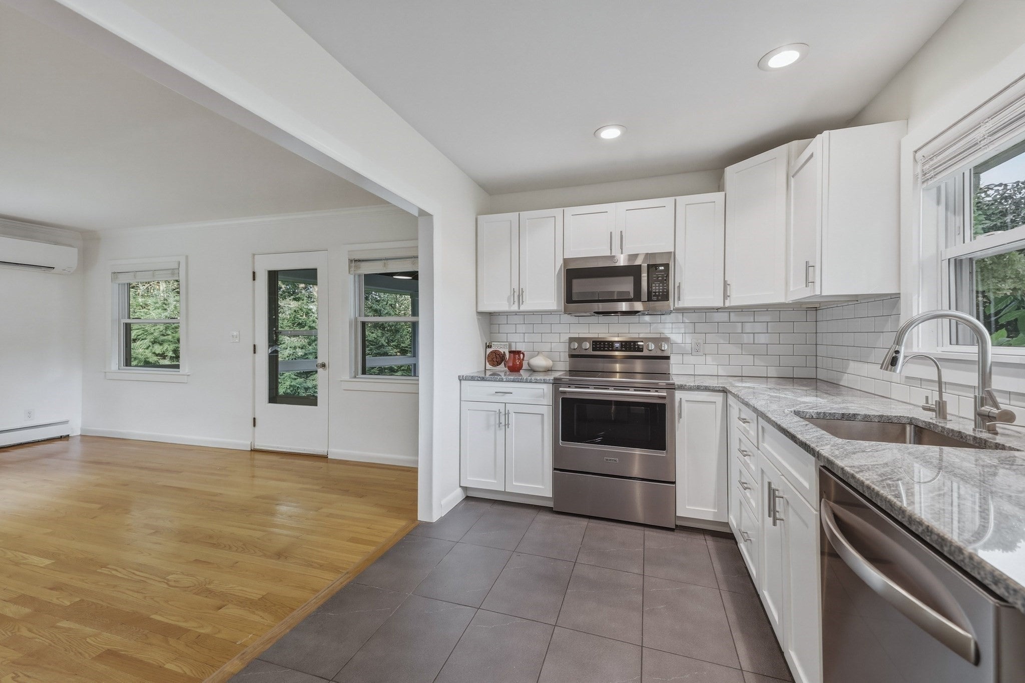 34 Skyridge Ln, Springfield, MA, 34 Skyridge Ln, Springfield, MA Photo #20