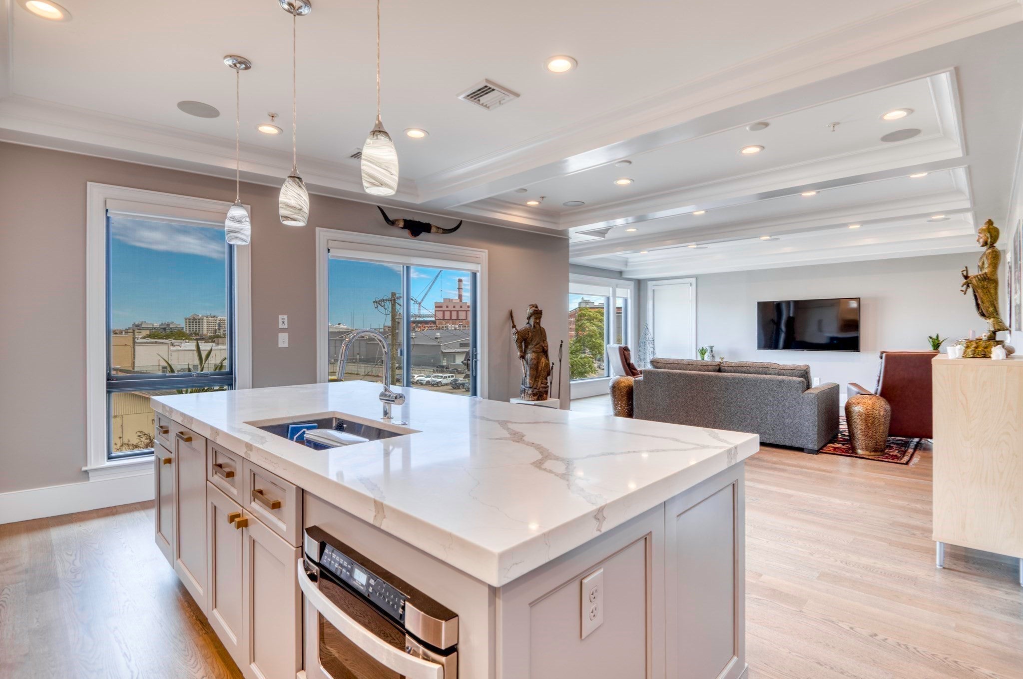377 West First 6