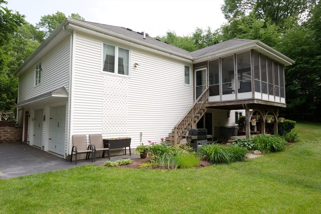 146 Hunter Rd
