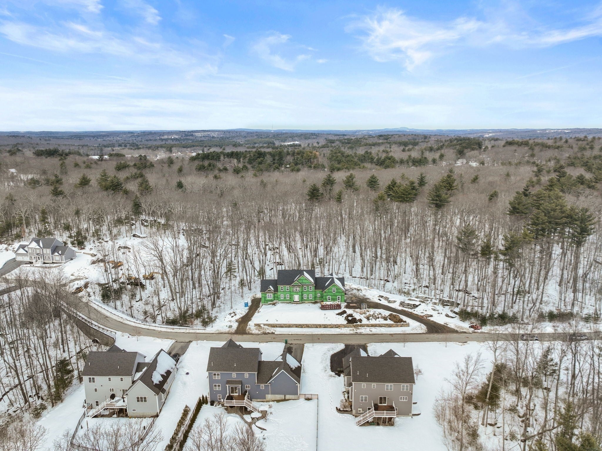 90 Windstone Dr