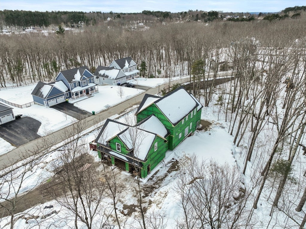 90 Windstone Dr