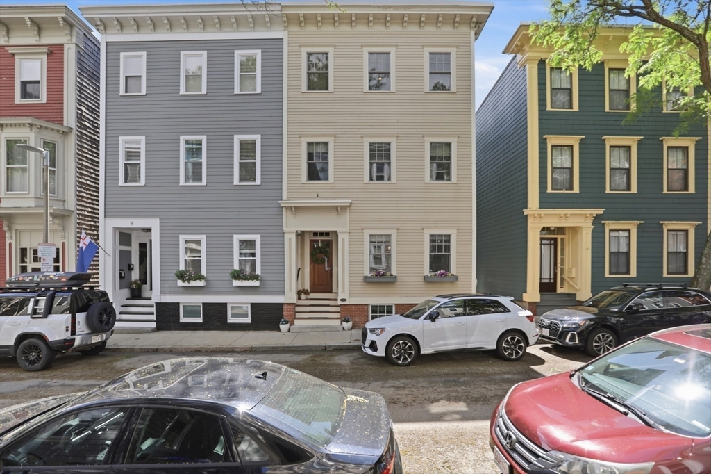7 Mystic St. 1