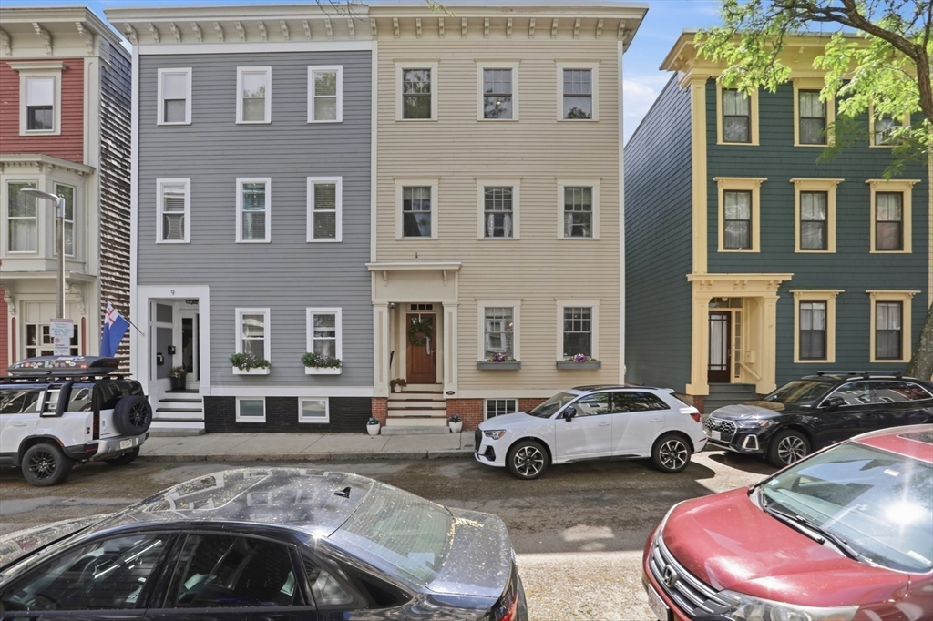 7 Mystic St. 1