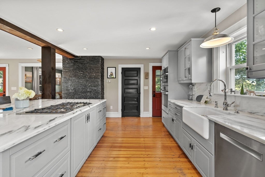 93 Albatross Rd, Quincy, MA, 93 Albatross Rd, Quincy, MA Photo #6