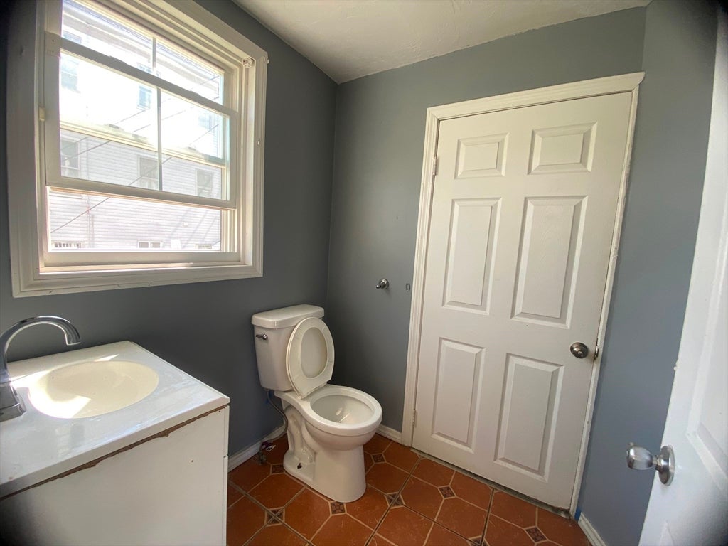 81 Pilgrim Ave, Worcester, MA, 81 Pilgrim Ave, Worcester, MA Photo #13
